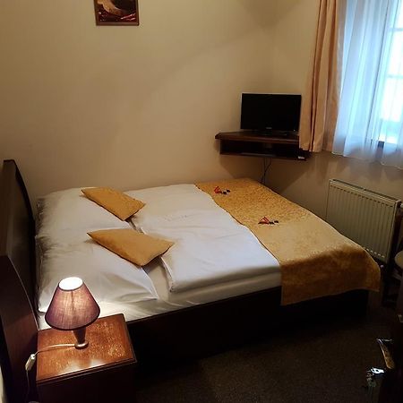 Hotel Barbora Cesky Krumlov Bagian luar foto