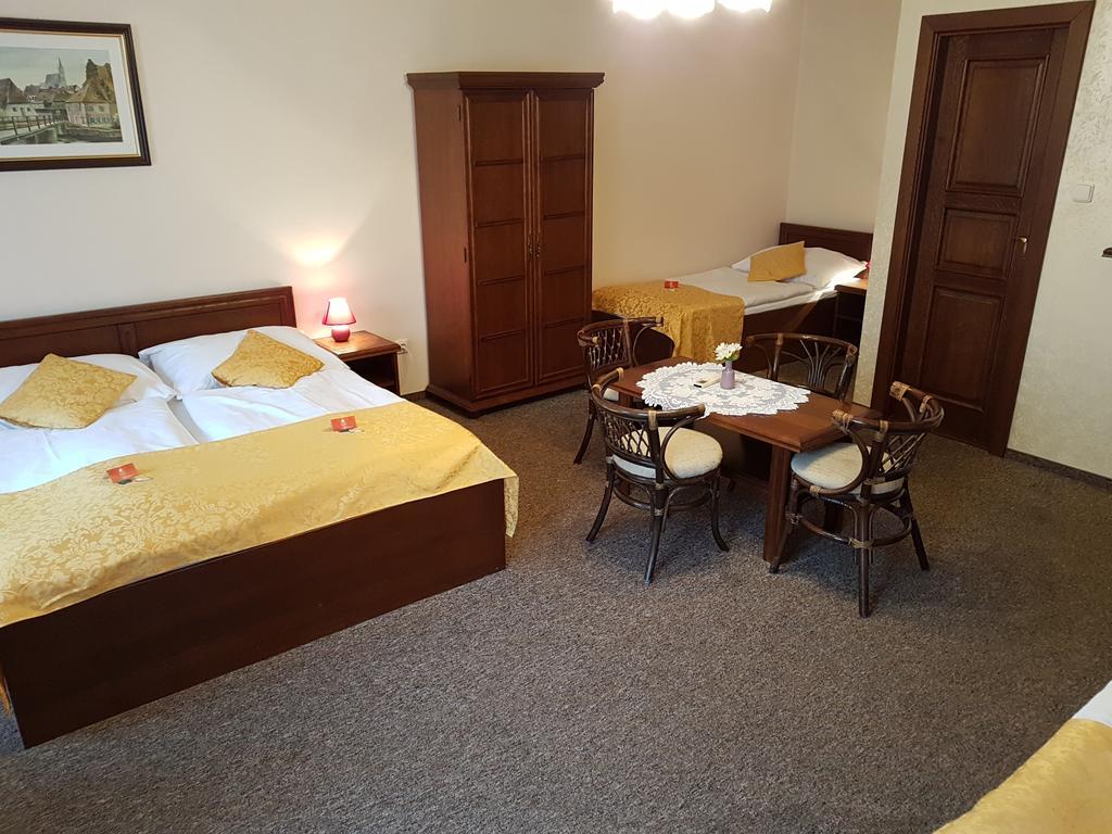 Hotel Barbora Cesky Krumlov Bagian luar foto