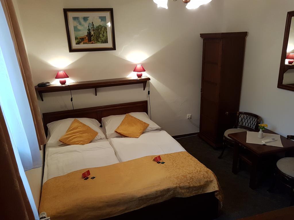 Hotel Barbora Cesky Krumlov Bagian luar foto